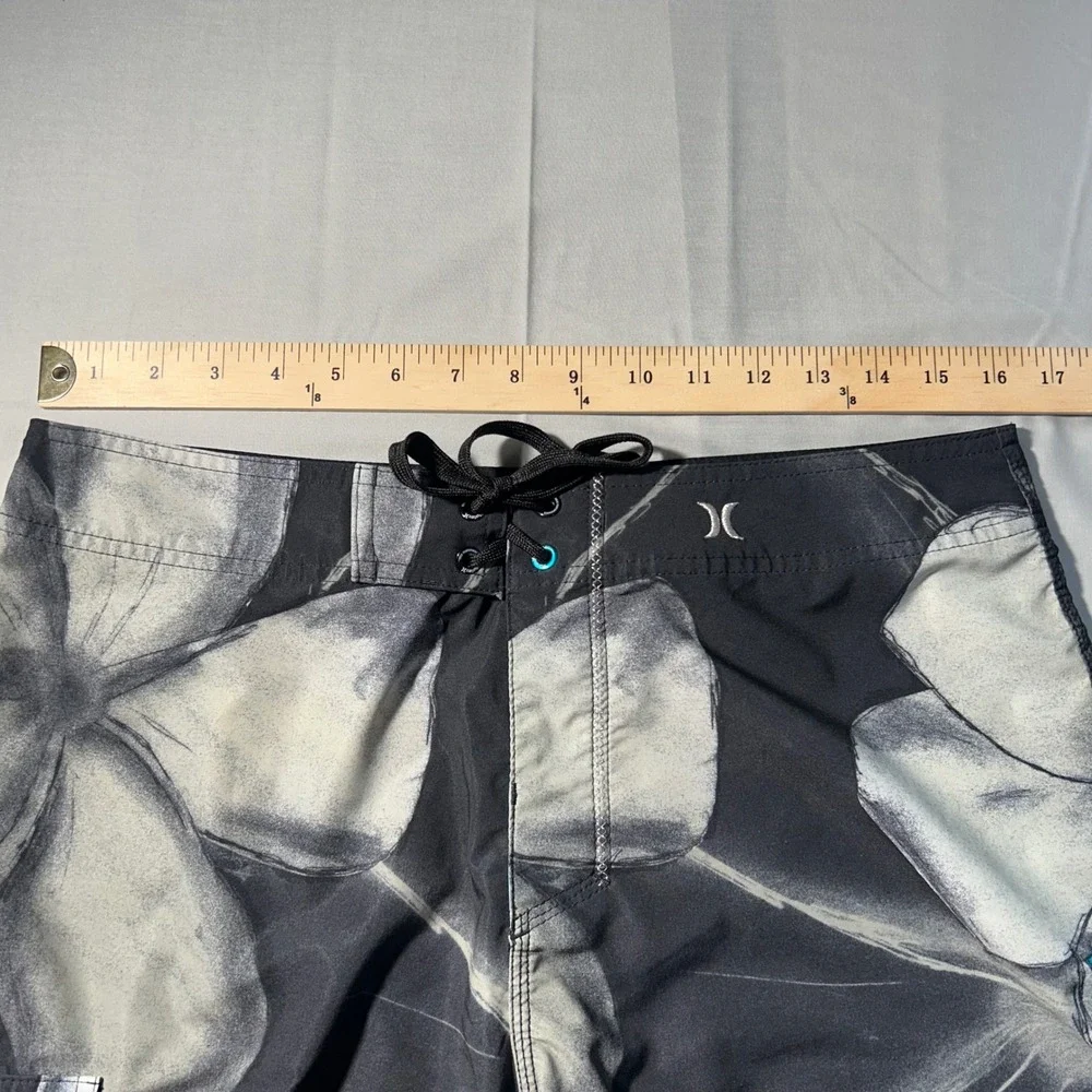 Hurley Board Shorts Phantom Mens 32 Black Floral Surf Skate